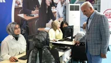 Ümraniye Belediye Başkanı Yıldırım Gençlerle Bir Araya Geldi