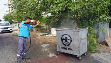 Maltepe Belediyesi’nden Bağlarbaşı’nda kapsamlı temizlik çalışması