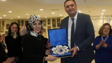 Kartal'da Kağıt Rölyef Sanatçıları Sergisi Açıldı