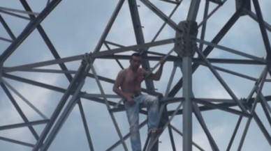 CEZAEVİ ÖNÜNDE İNTİHARA TEŞEBBÜS