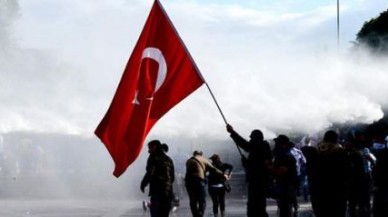 78 İlde 1 Milyon Kişi Gezi İçin Sokağa Çıktı