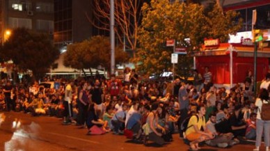 Ethem Sarısülük haberini protesto ettiler