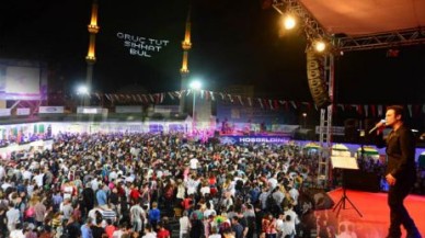 KUTSİ BEYLİKDÜZÜ'NÜ COŞTURDU...