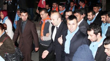 İzsiz’i yalnız bırakmadılar..