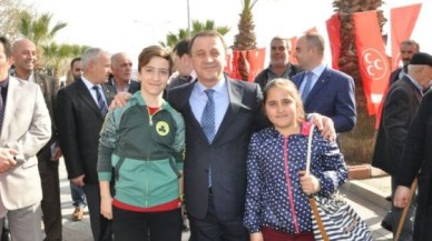 Işıklar ekibiyle sahili dolaştı