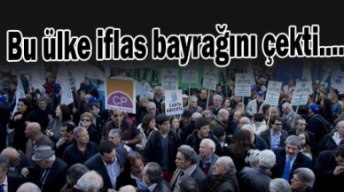 Bu ülke iflas bayrağını çekti....