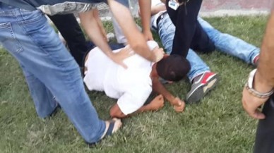 İstanbul'da bonzai satan iki kişi linçten kurtarıldı