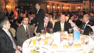 AK PARTİ B.ÇEKMECE KARMAKARIŞIK!