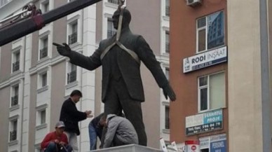 Yakılan heykelin yerine yenisi dikildi