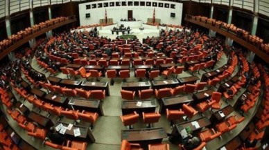 AK Parti 'içtüzük' için harekete geçiyor