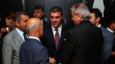 CHP'li Sarıgül görevine döndü