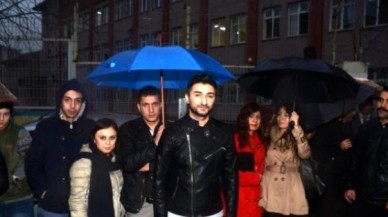 Esenyurt'ta Okul Önünde Öğretmenlere Saldırı...