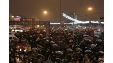 Taksim yeni yıla böyle girdi