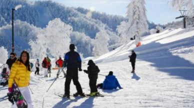 Kartepe'de kayak meraklılarını bekliyor