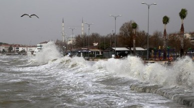 Büyükçekmece'de son 50 yılın en şiddetli lodosu