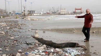 Büyükçekmece'de lodosun izleri siliniyor