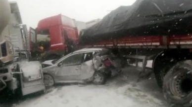 Onlarca Araç Kaza Yaptı, TEM Kapandı