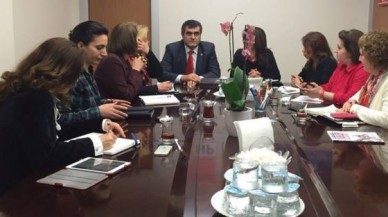 Kadınlardan destek istedi