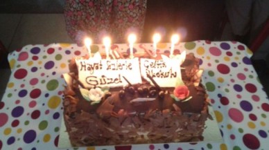 MİNİK YÜREKLER YAŞLILARI UNUTMADI