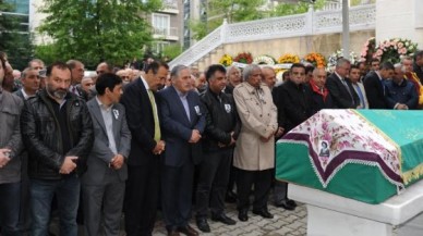 Yokuşları dinlemeden sevgiyle yürüdük