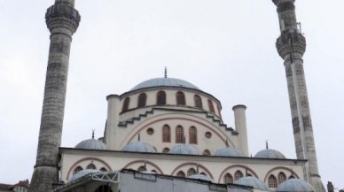 Depremde Hasar Gören Cami 16 Yıl Sonra Yenilenecek