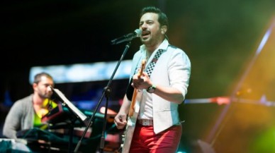 GENÇLER, EMRE ALTUĞ ŞARKILARIYLA BAYRAM YAPTI