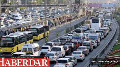 Tatilciler yola çıktı, trafik kilitlendi