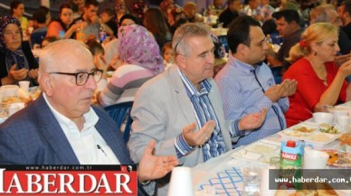 Çatalca Belediyesi Yazlıkköy Mahallesini İftarda Buluşturdu