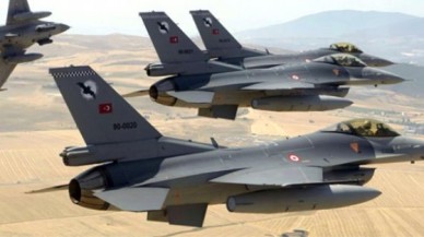 Türk Jetleri PKK Kamplarına Bomba Yağdırdı