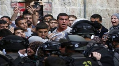 İsrailden Mescid-i Aksaya baskın