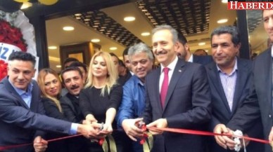 Tatlısan Baklavacısı Ünlü İsimlerin Katılımıyla Açıldı