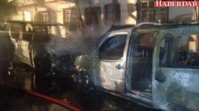 Bağcılarda 5 araç kundaklandı