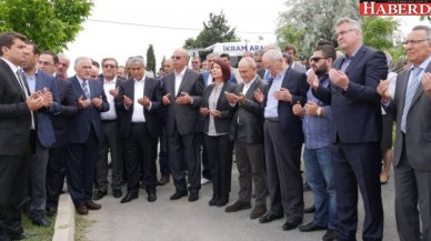 Mevlüt Aslanoğlu kabri başında anıldı