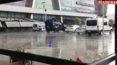 AVMde Bomba Alarmı! Giriş Çıkışlar Kapatıldı