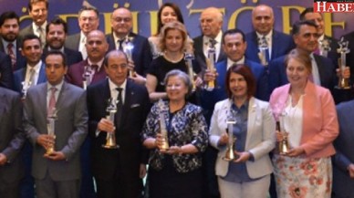 Yılın Starları ödüllerini muhteşem törenle aldı