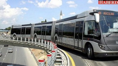 E-5’te kaza! Metrobüs seferlerinde aksama