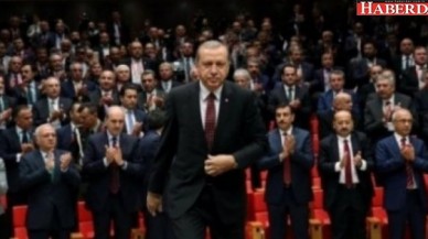 Sürpriz bir kabine geliyor