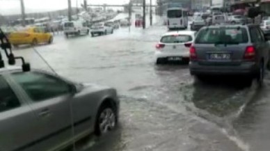 E-5i Su Bastı, Sürücüler Zor Anlar Yaşadı