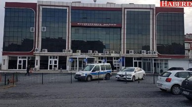 Büyükçekmece Adliyesi Bomba İhbarı Nedeniyle Boşaltıldı