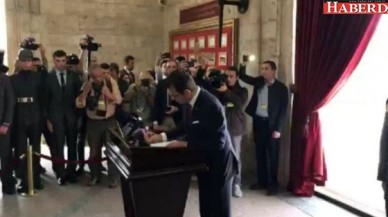 Ekrem İmamoğlu Anıtkabiri ziyaret etti