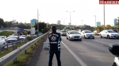 İstanbulda çakarlı araç denetimi