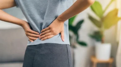 Bel ağrısı bel kaymasının belirtisi olabilir!
