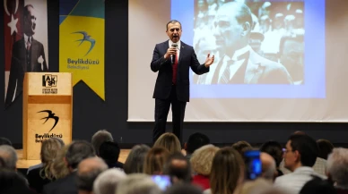 Babüroğlu Atatürk ve Cumhuriyet’i anlattı