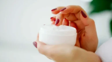 Uzmanından kozmetik ürün seçimi uyarısı!