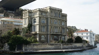 Pahalı yalı satışa çıktı