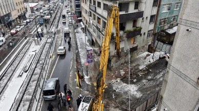 Milletvekilleri Bayrampaşa’da halkla omuz omuza