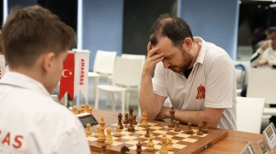 Gençler İstinye’de Satranç Turnuvasında Buluştu