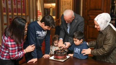 Otizm farkındalık gününde sürpriz