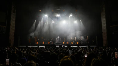 SİBEL CAN’DAN GÖRKEMLİ PERFORMANS