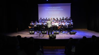 Kartal'da türkü rüzgarı esti